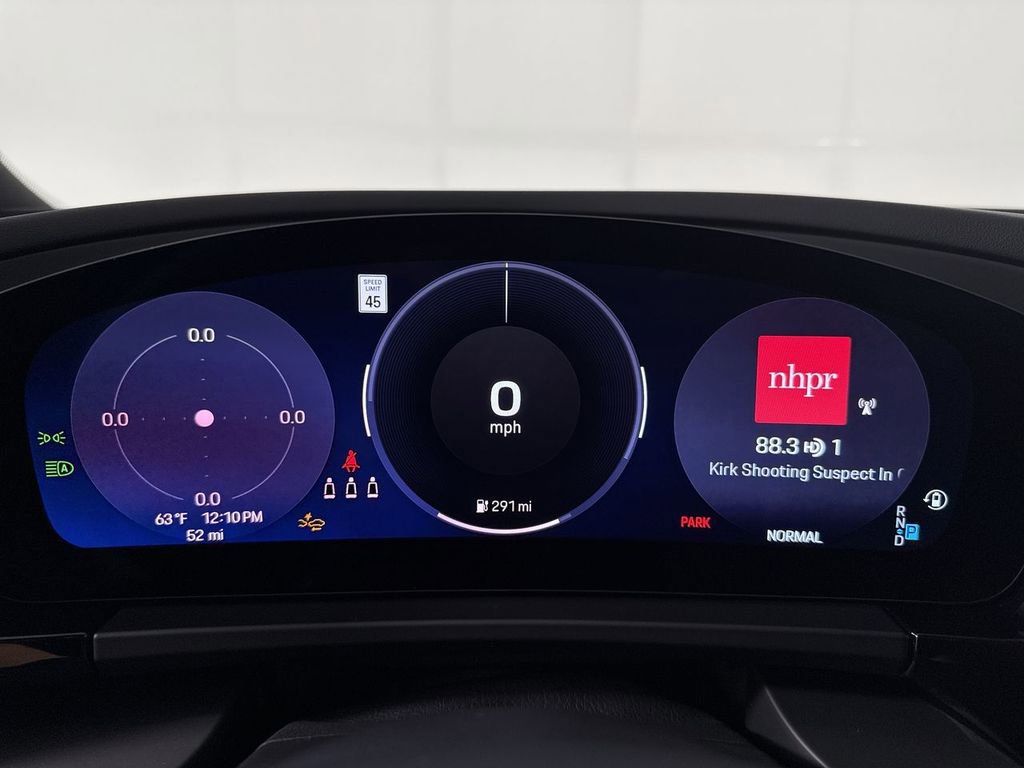 Used 2025 Porsche Macan Electric RWD image 38