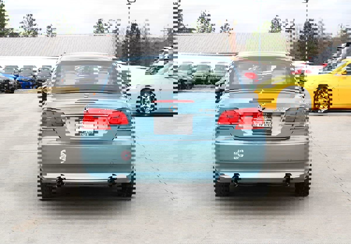 Used 2008 BMW 335i Convertible image 11