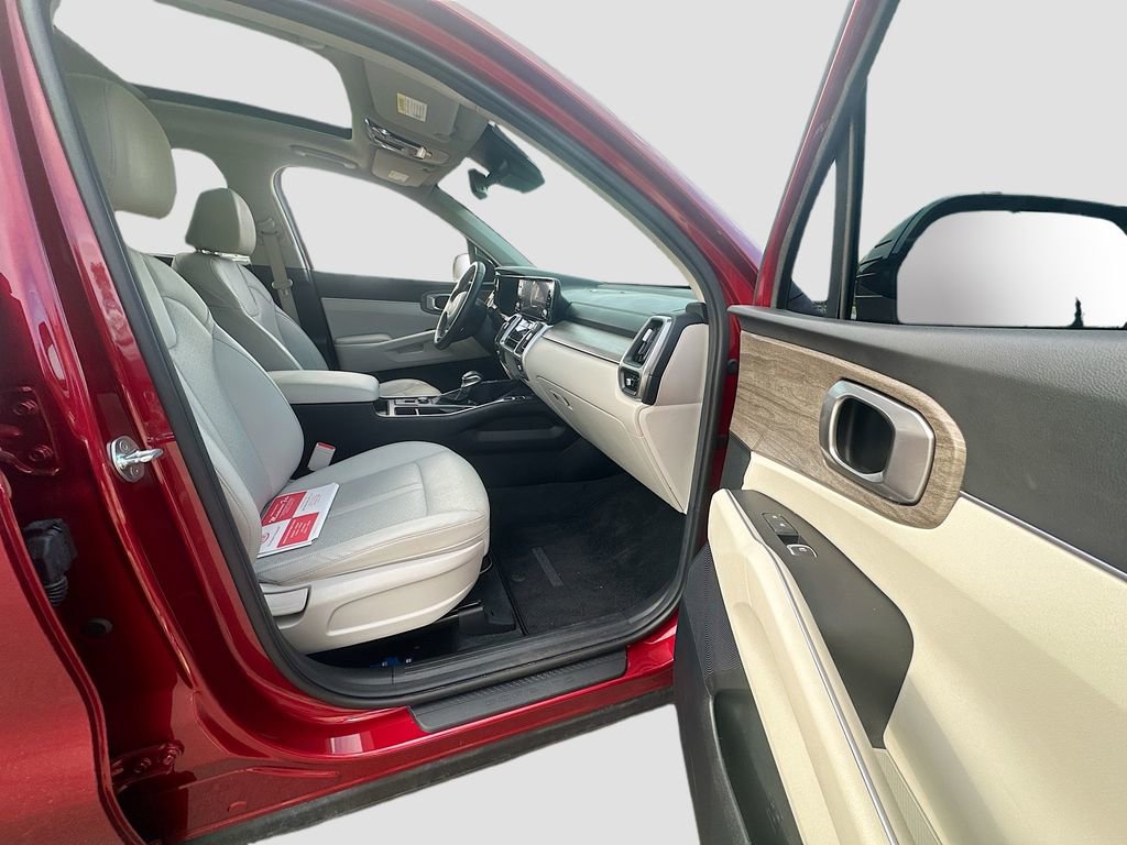 Used 2022 Kia Sorento EX w/ Panoramic Sunroof Package image 35