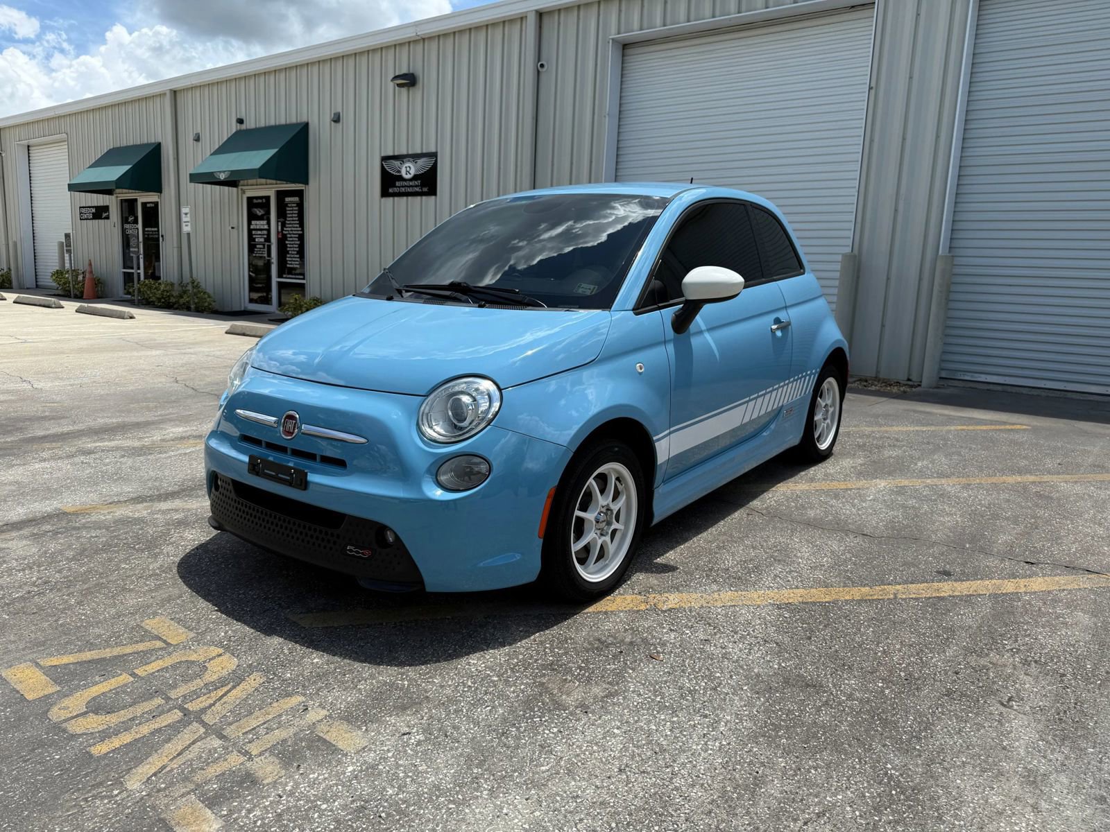 Used 2015 FIAT 500 e image 3