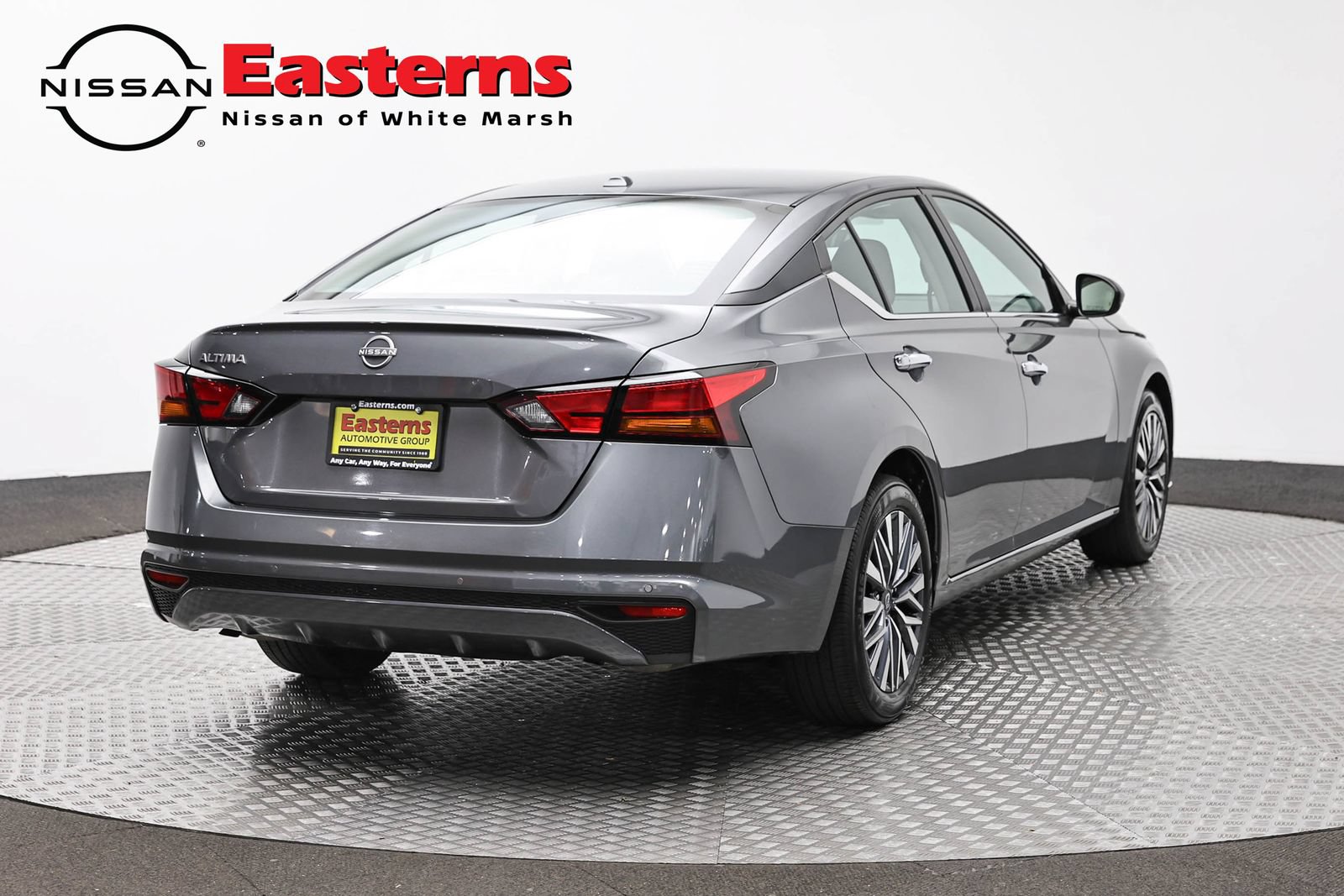 Used 2025 Nissan Altima 2.5 SV FWD image 5