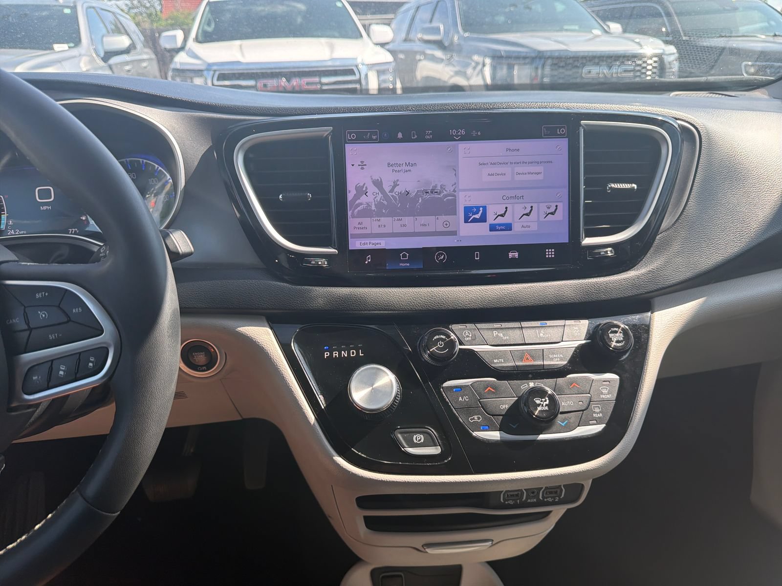 Used 2023 Chrysler Pacifica Touring-L FWD image 27