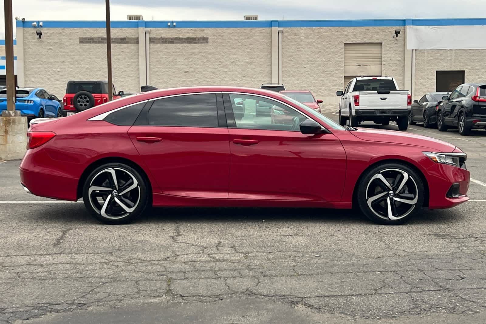 Used 2021 Honda Accord Sport image 9