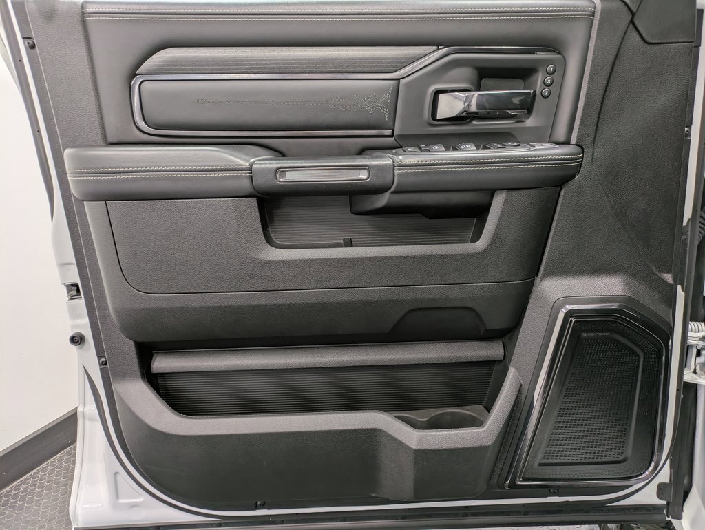 Used 2024 RAM 2500 Limited image 8
