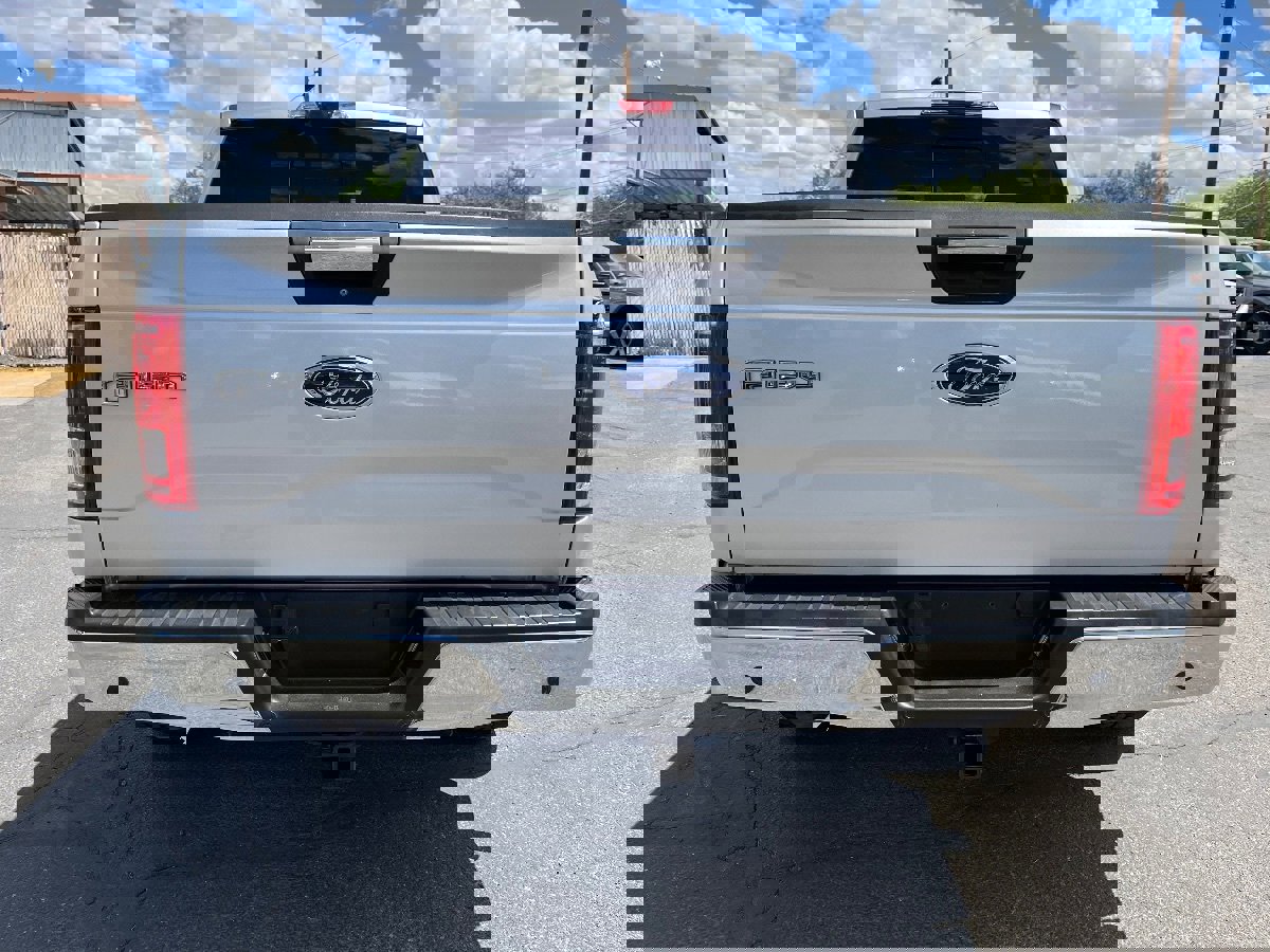 Used 2016 Ford F150 XLT w/ Equipment Group 302A Luxury AWD/4WD image 6