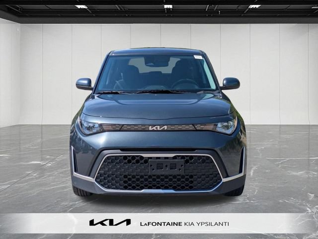 Used 2025 Kia Soul LX w/ LX Technology Package FWD image 8