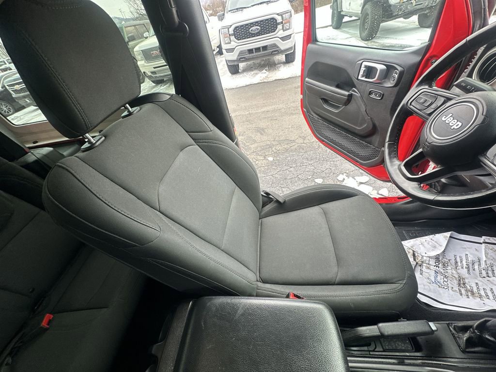 Used 2020 Jeep Wrangler Sport image 15