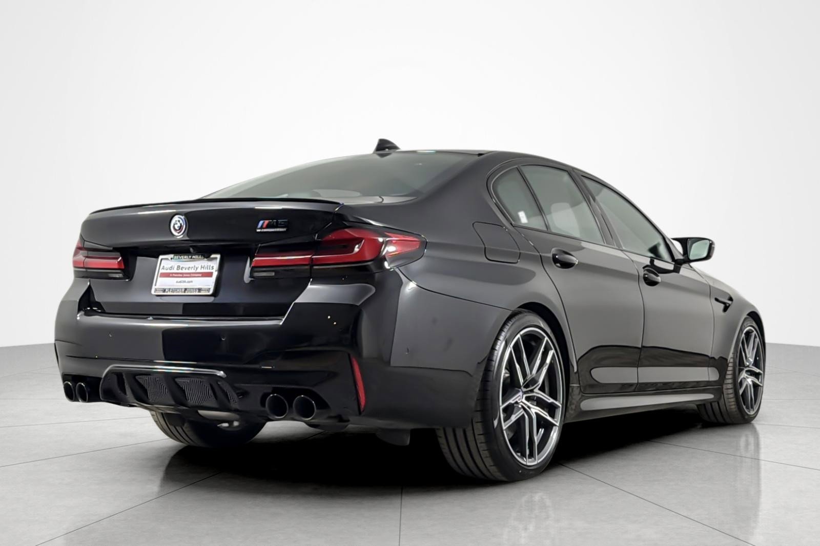 Used 2023 BMW M5 w/ Competition Package AWD/4WD image 5