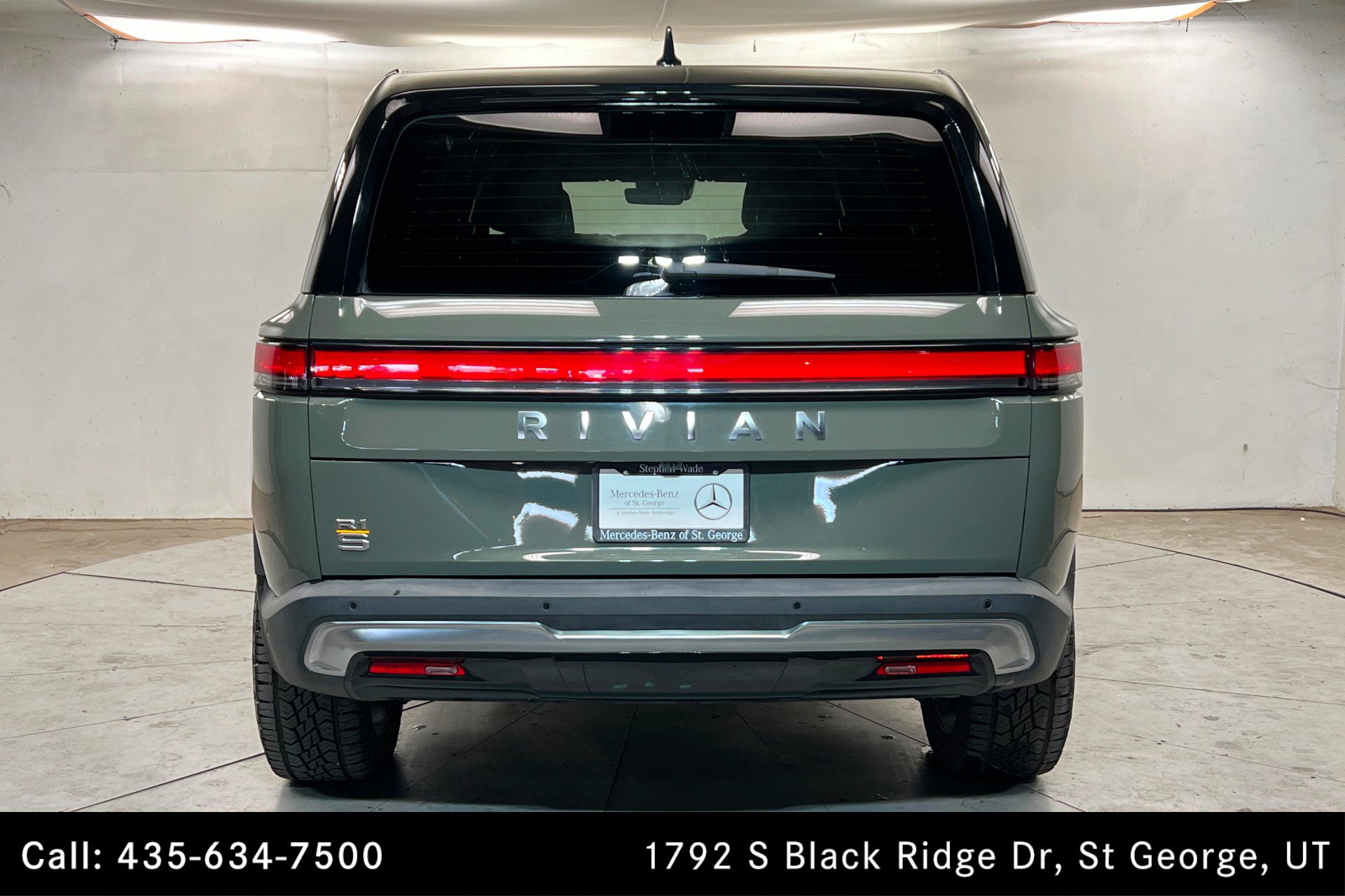 Used 2022 Rivian R1S Launch Edition image 4