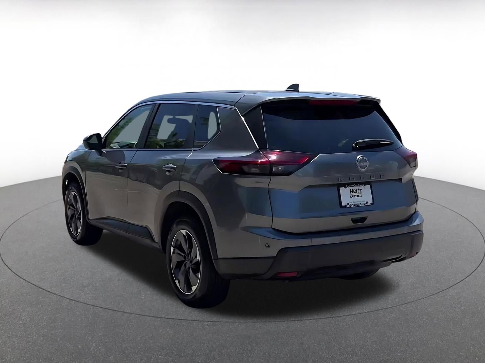 Used 2025 Nissan Rogue SV FWD image 11