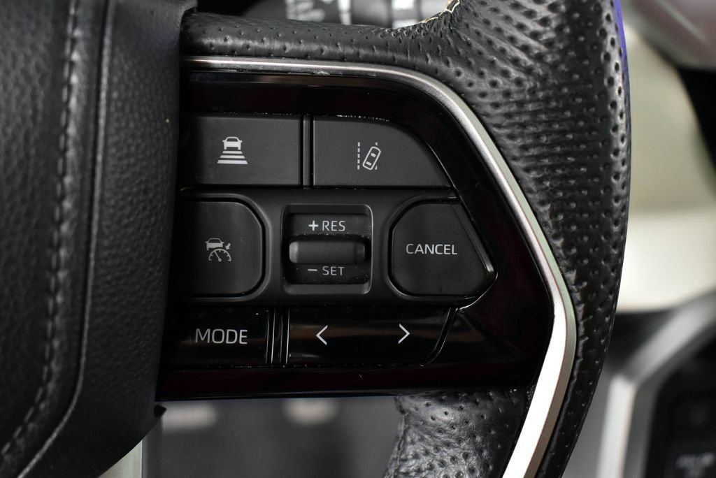 Used 2024 Toyota Sequoia Capstone AWD/4WD image 42