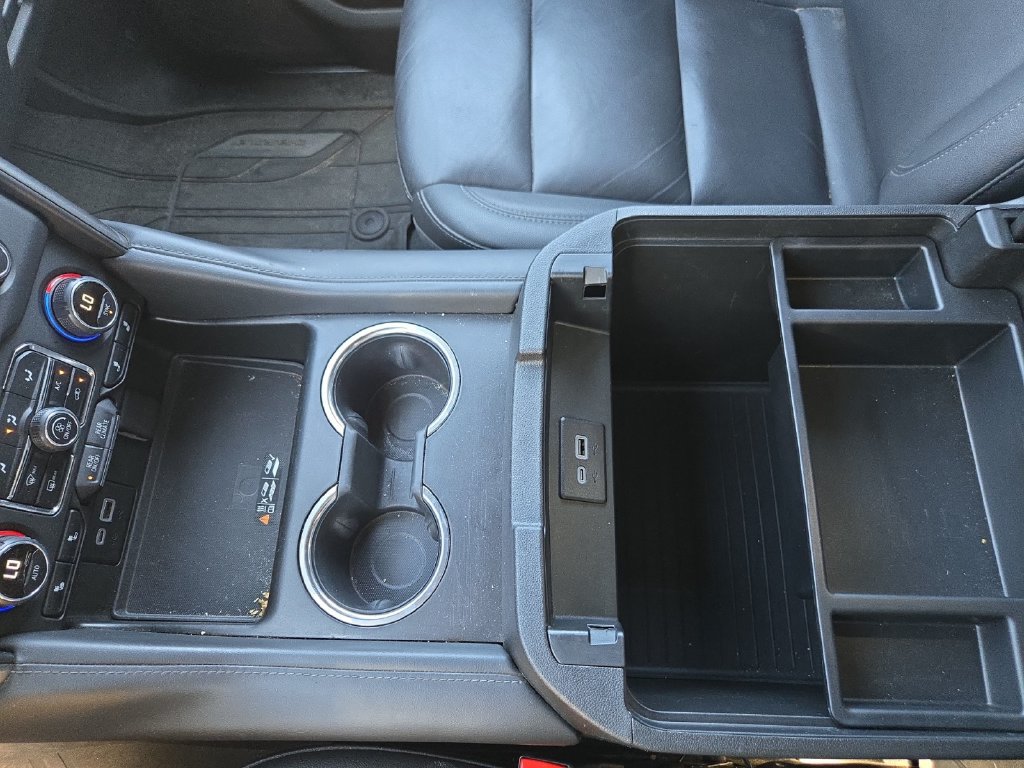 Used 2024 Chevrolet Suburban Z71 AWD/4WD image 31