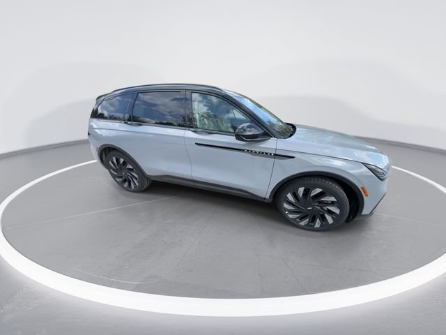New 2026 Lincoln Nautilus Reserve AWD/4WD image 9