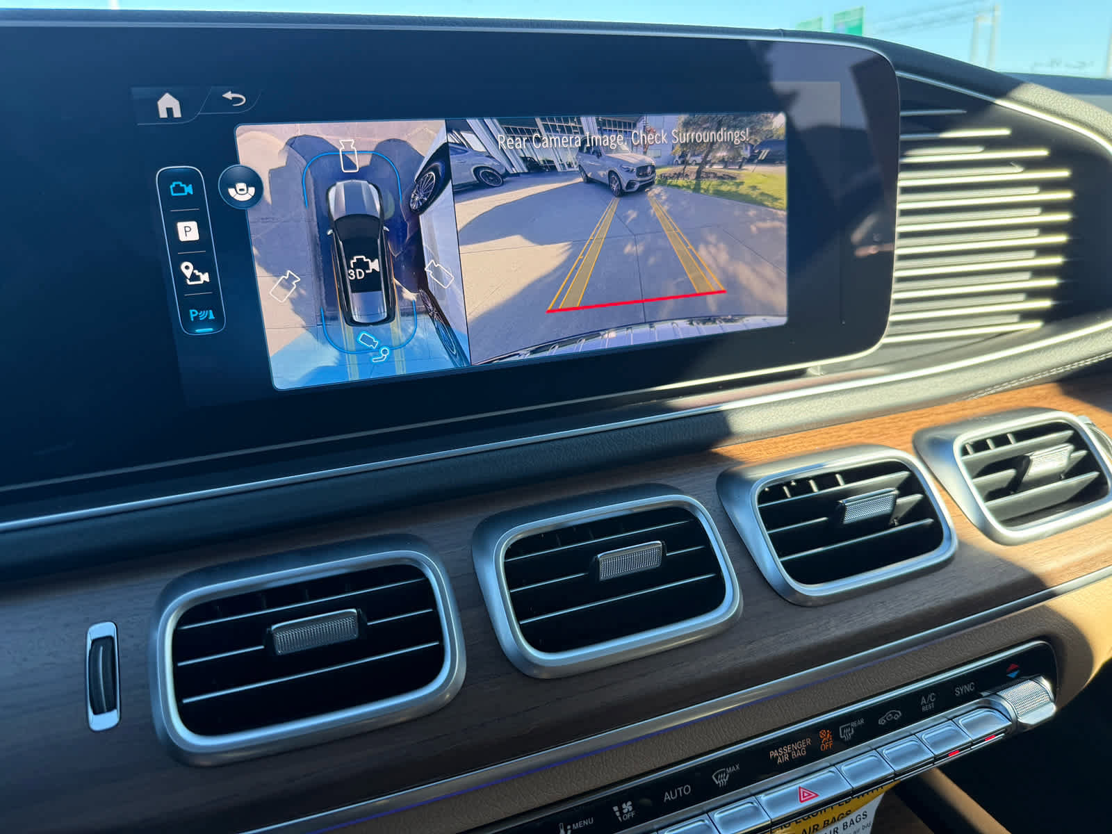 New 2026 Mercedes-Benz GLS 580 4MATIC image 16