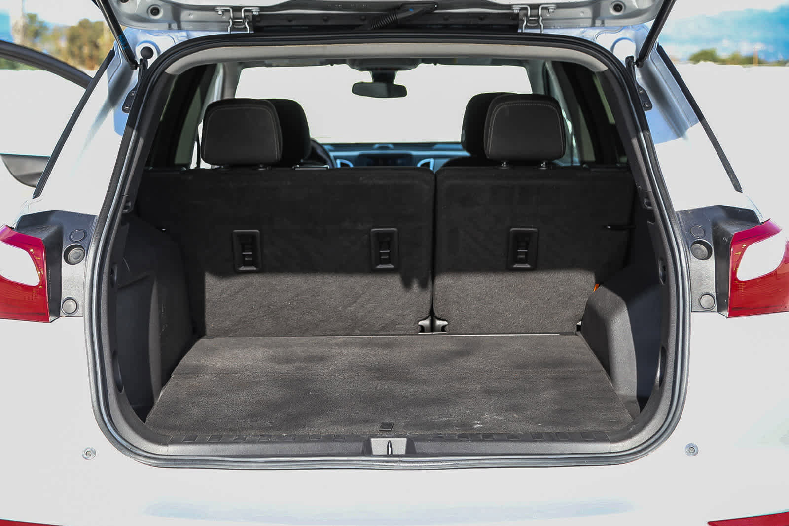 Used 2021 Chevrolet Equinox LS image 25