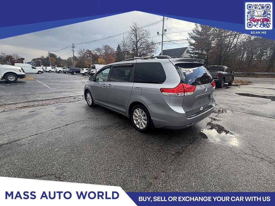 Used 2011 Toyota Sienna XLE image 5