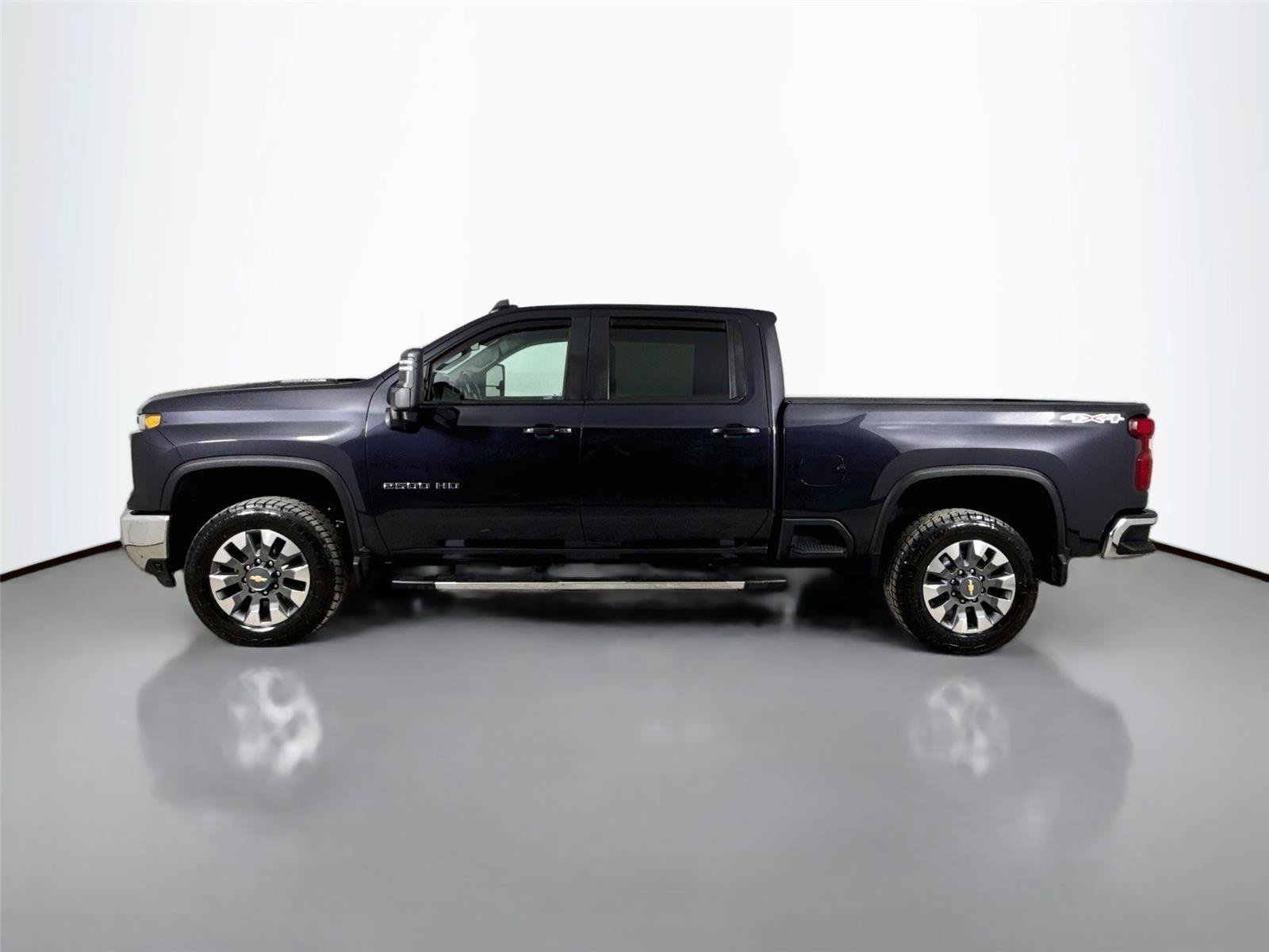 Used 2024 Chevrolet Silverado 2500 LT w/ All Star Edition AWD/4WD image 6
