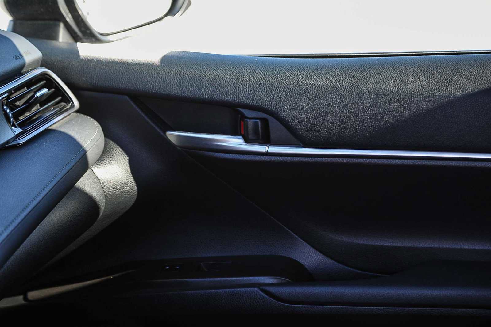 Certified 2024 Toyota Camry LE image 20