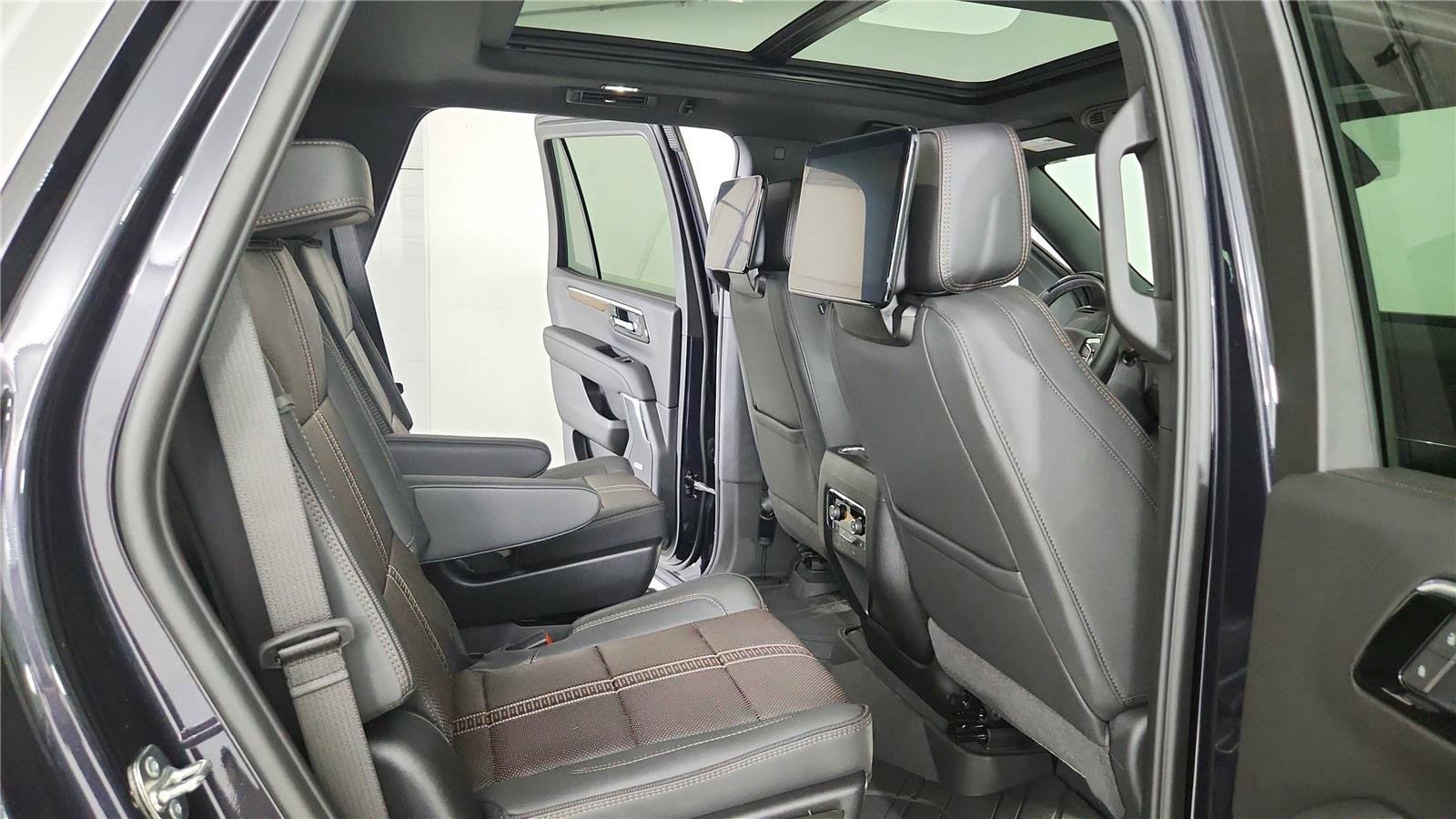 New 2026 Chevrolet Tahoe High Country AWD/4WD image 25