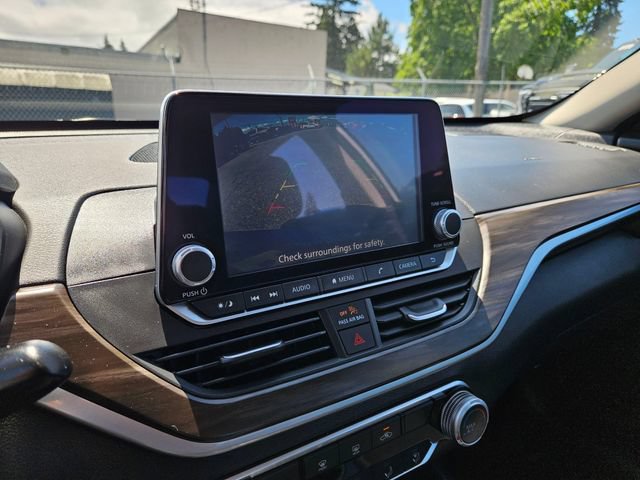 Used 2024 Nissan Altima 2.5 SV FWD image 34