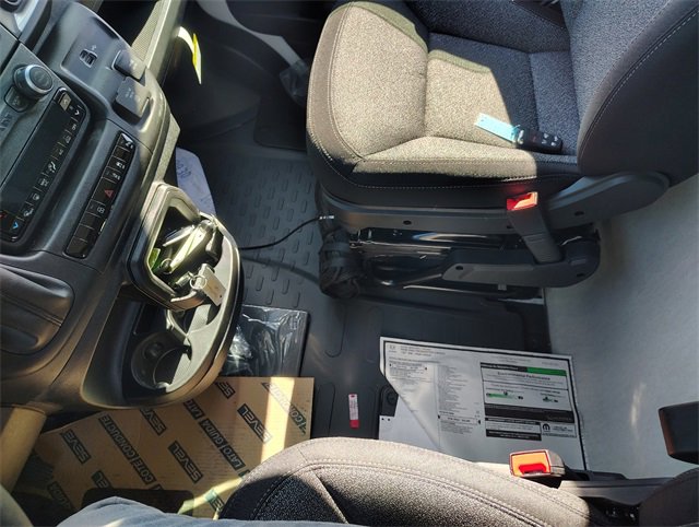 New 2026 RAM ProMaster 2500 w/ Quick Order Package 22G SLT image 22