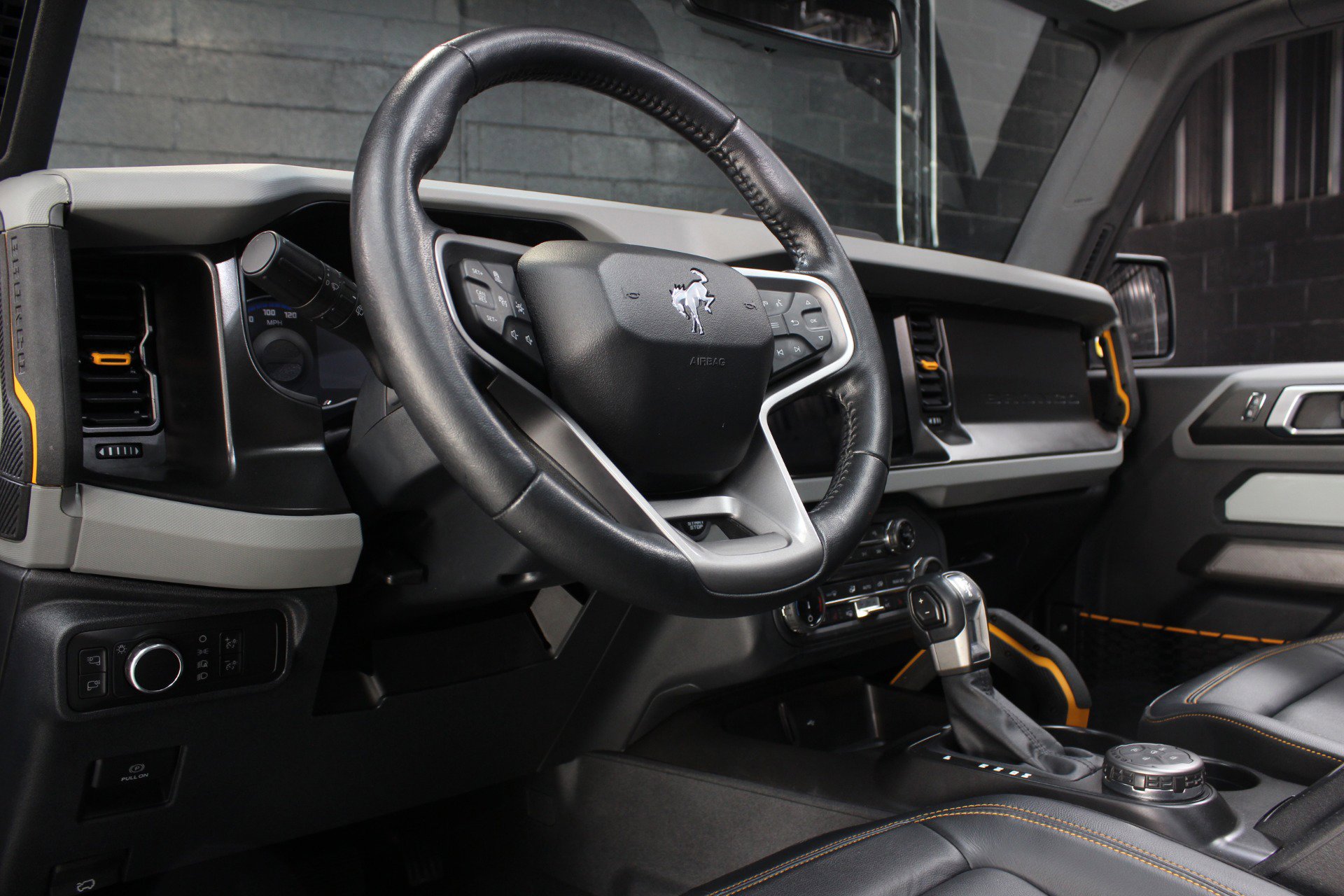 Used 2022 Ford Bronco Badlands image 31