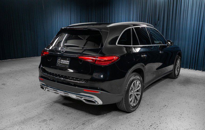 Certified 2026 Mercedes-Benz GLC 300 image 5
