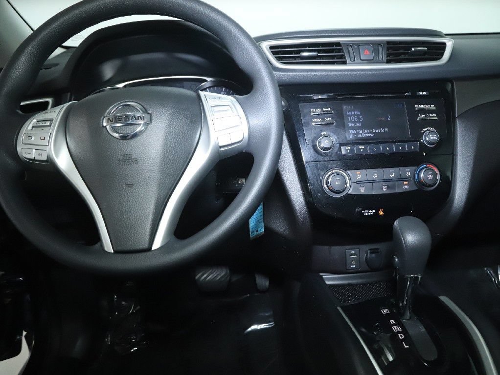 Used 2016 Nissan Rogue S FWD image 28