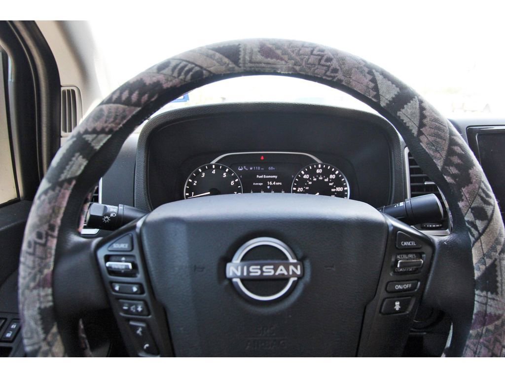 Used 2024 Nissan Frontier SV w/ Technology Package image 9