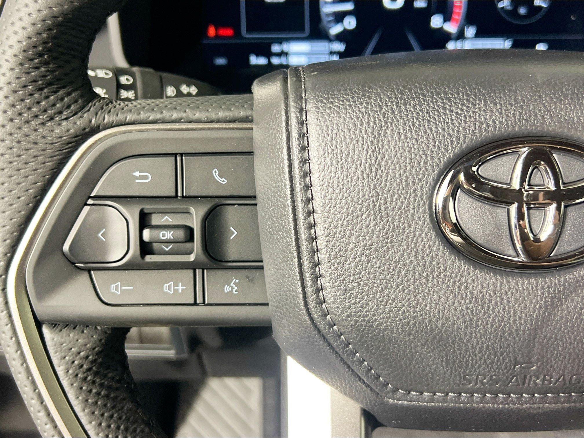 New 2026 Toyota Tundra Limited AWD/4WD image 18