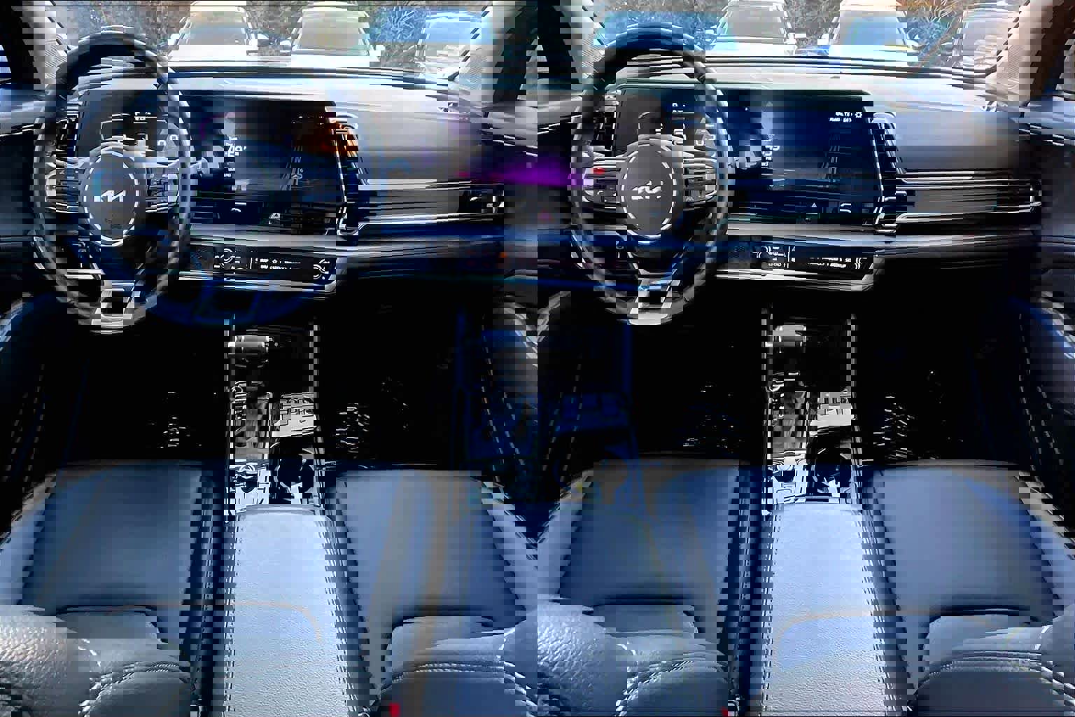 Certified 2023 Kia Sportage EX image 13