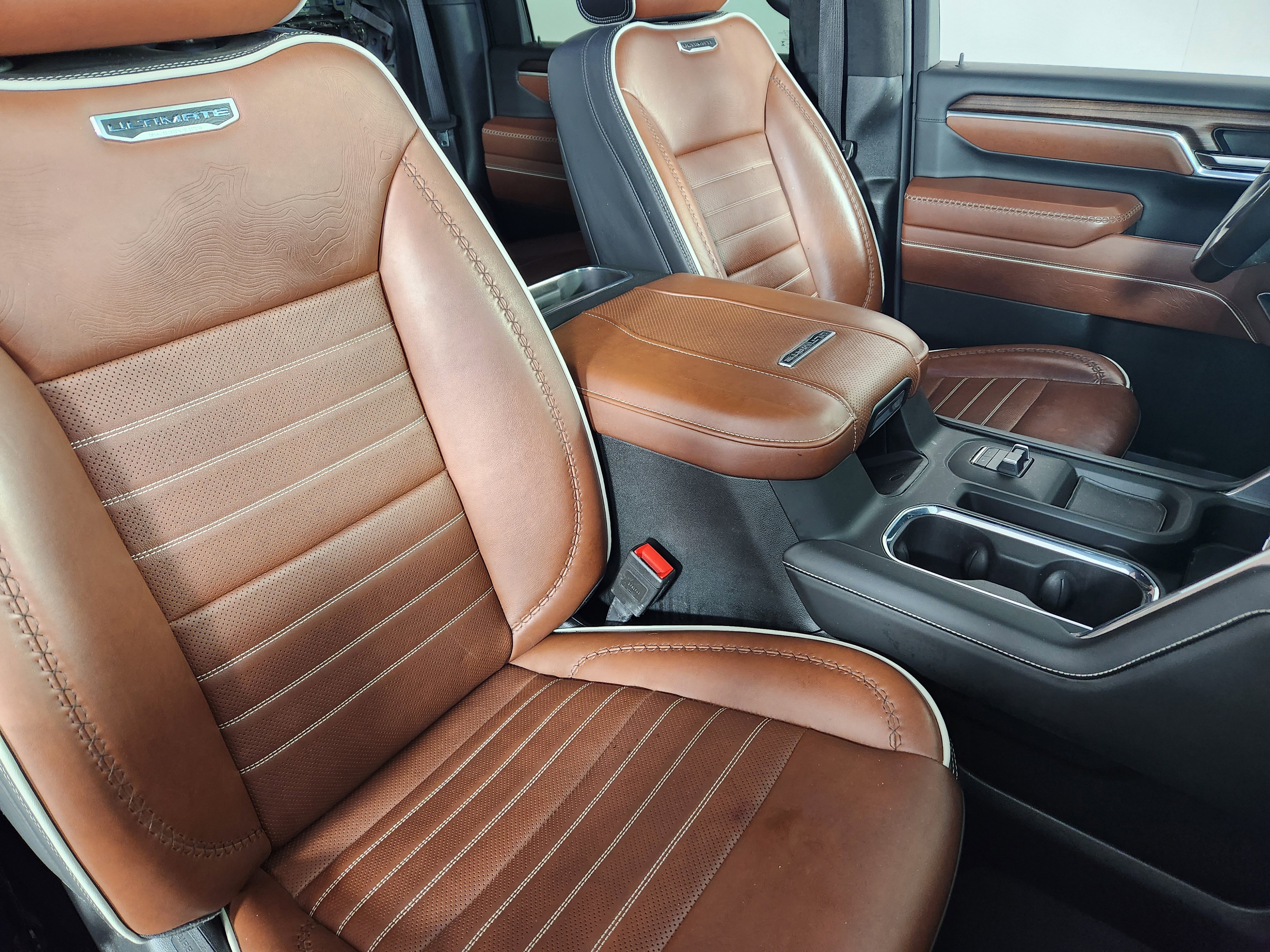 Used 2025 GMC Sierra 2500 Denali Ultimate image 10