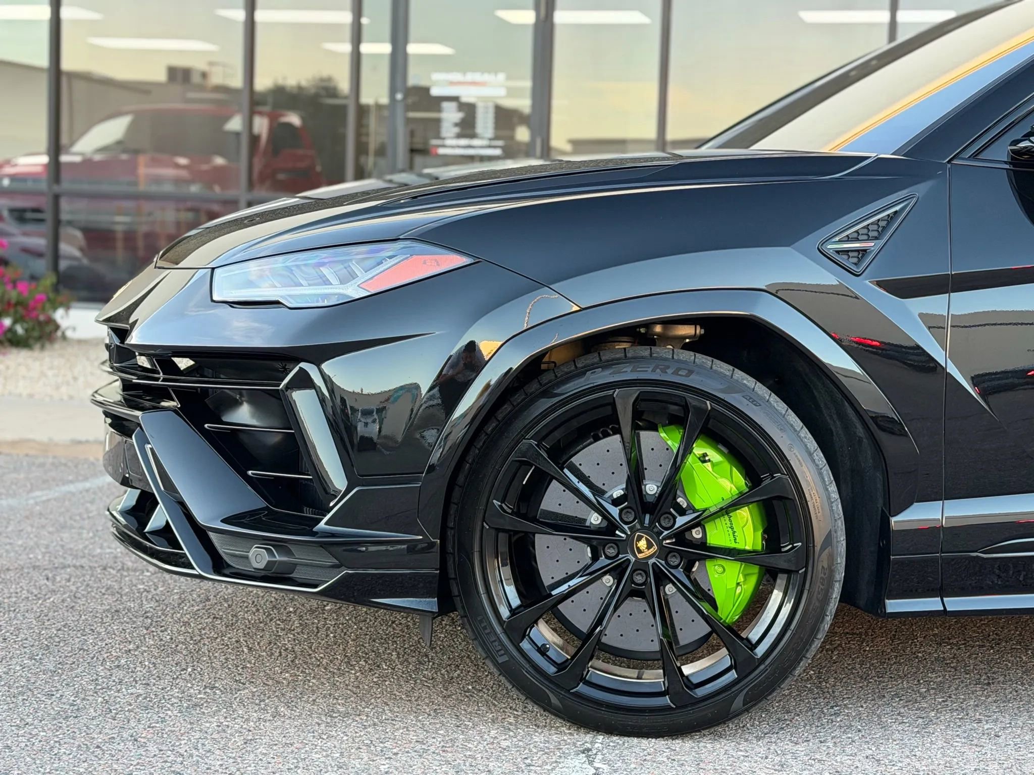 Used 2024 Lamborghini Urus S image 4