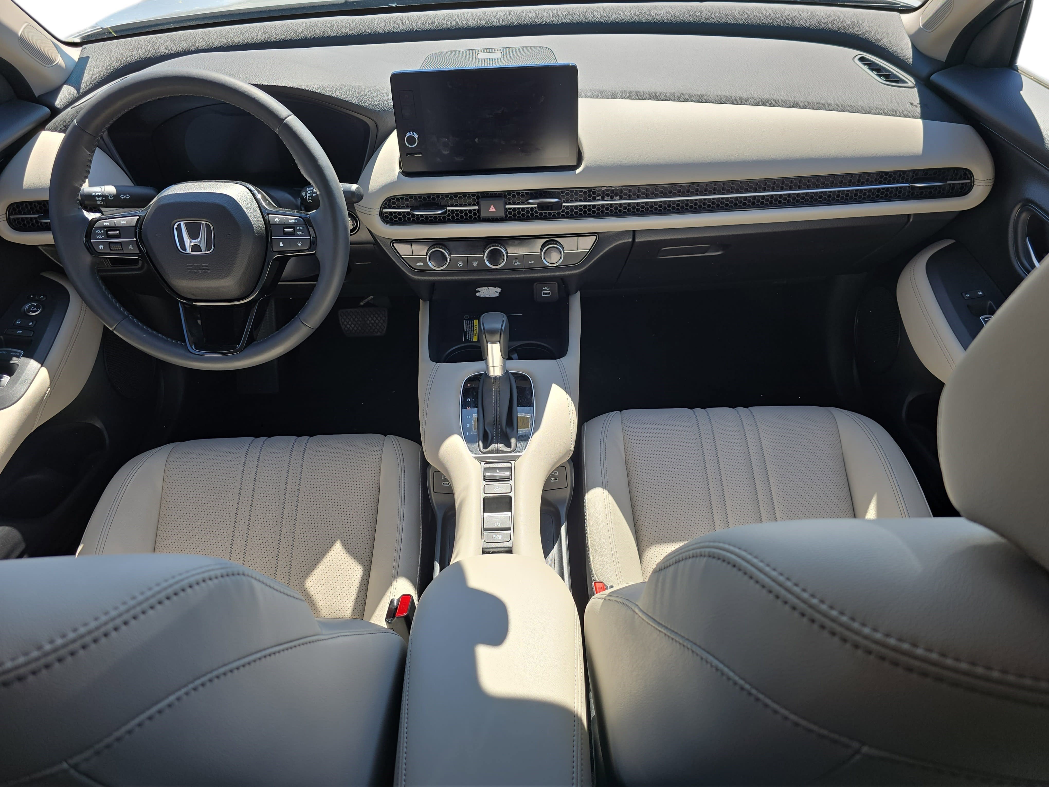 Used 2024 Honda HR-V EX-L image 9