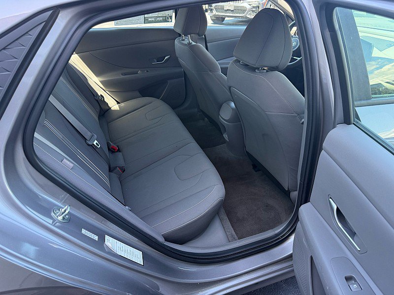 Used 2024 Hyundai Elantra SEL FWD image 26