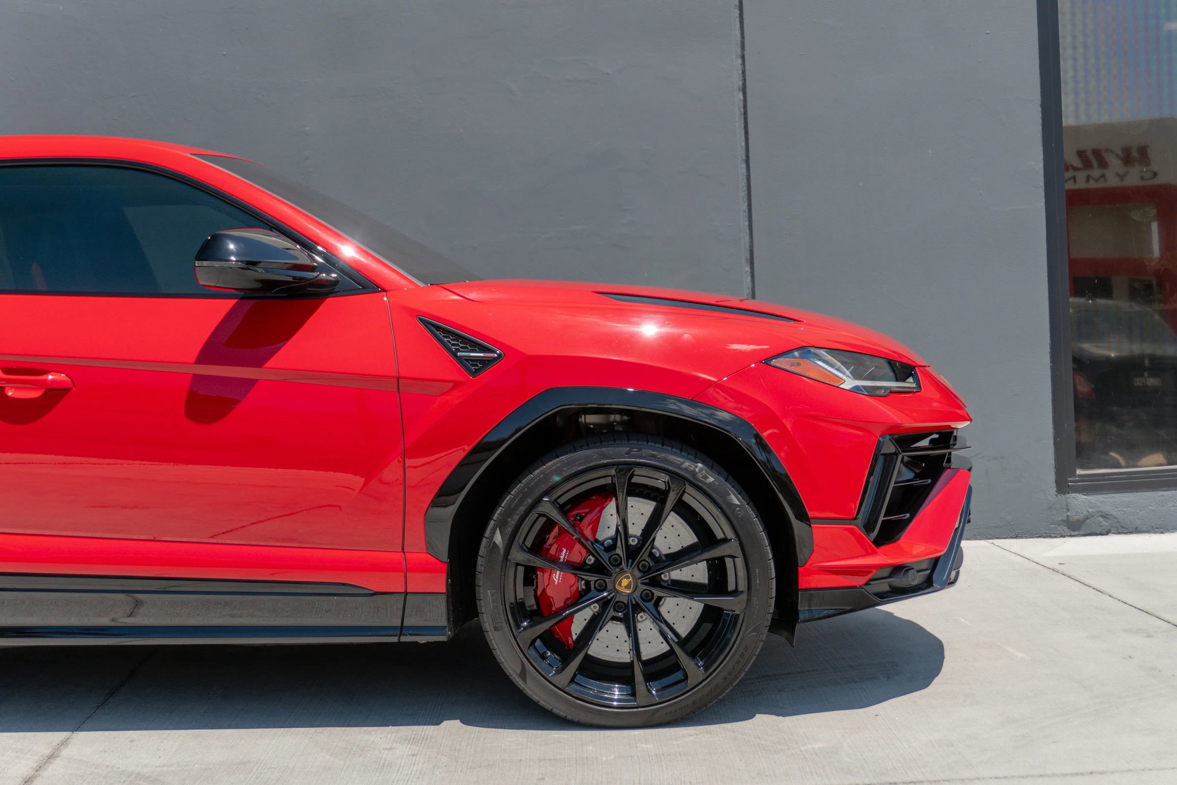 Used 2024 Lamborghini Urus S AWD/4WD image 37