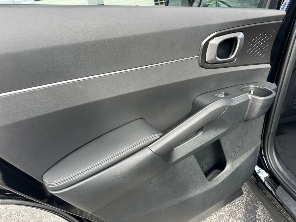 New 2026 Kia Sorento S image 14