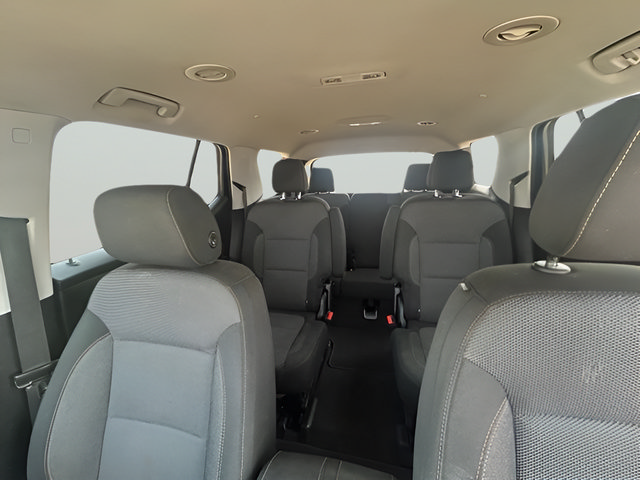 Used 2019 Chevrolet Traverse LT w/ LPO, 'HIT The Road' Package AWD/4WD image 15