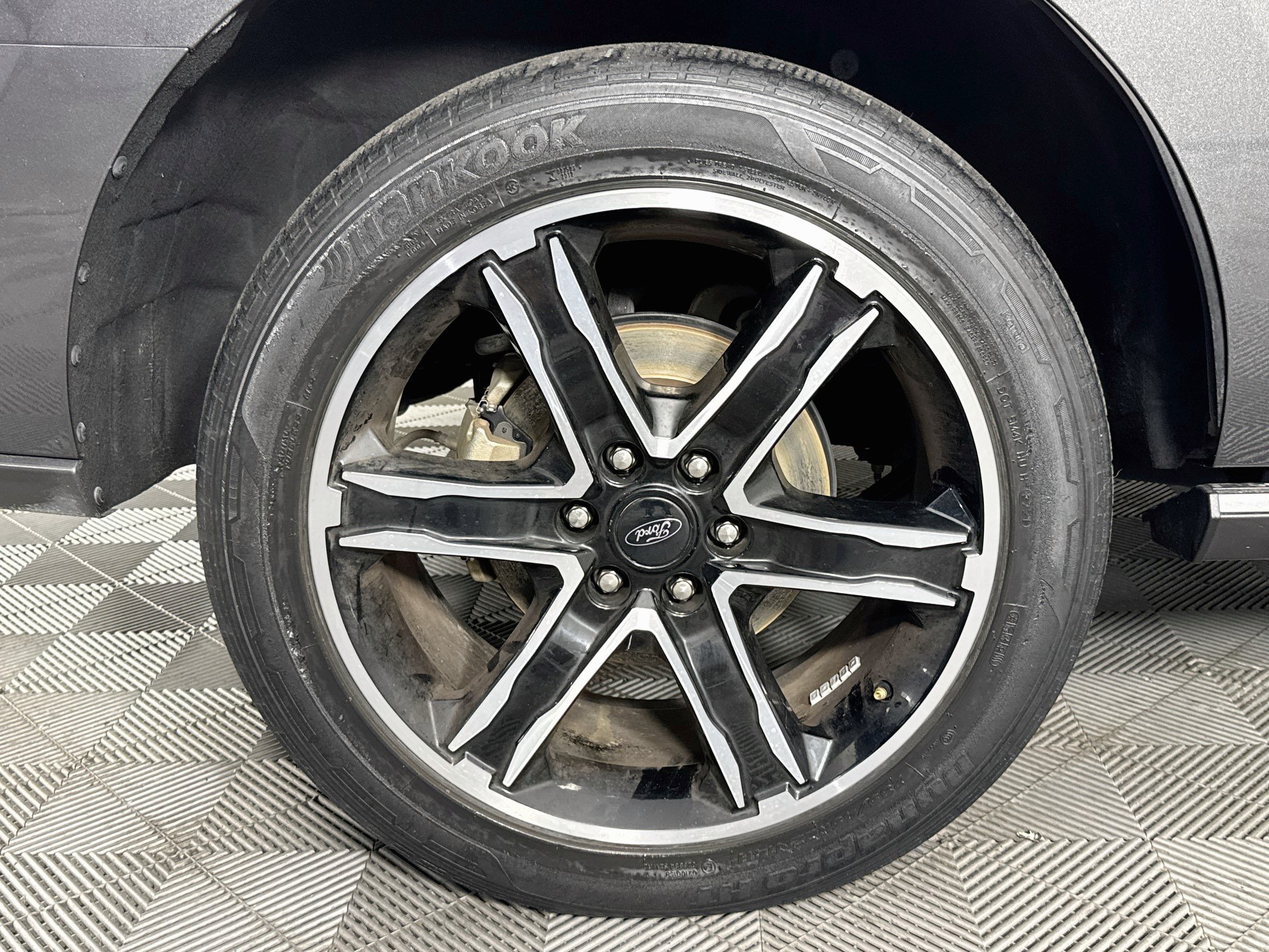 Used 2020 Ford Expedition Limited w/ Texas Edition Package RWD image 31