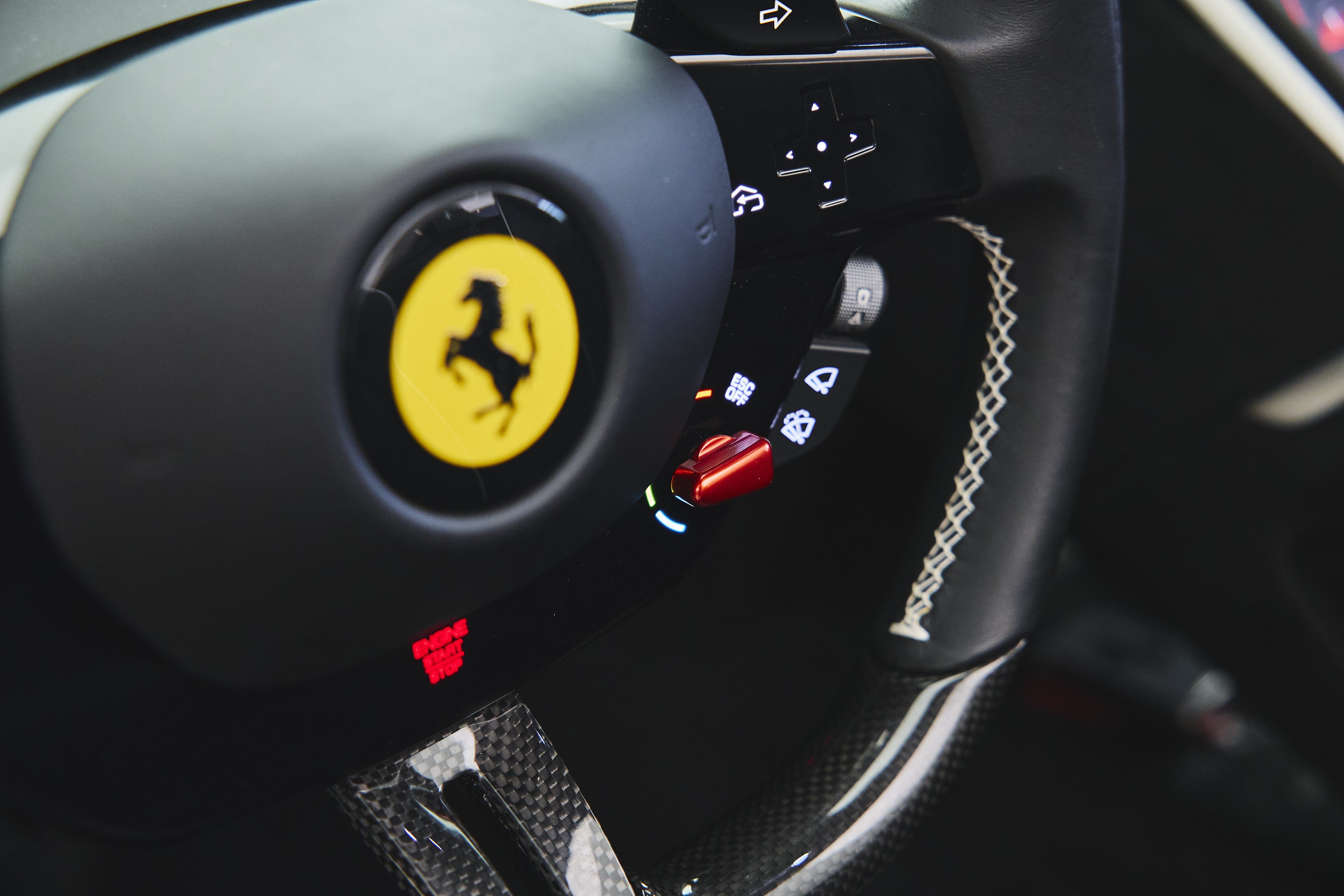 Used 2024 Ferrari Roma Spider RWD image 26