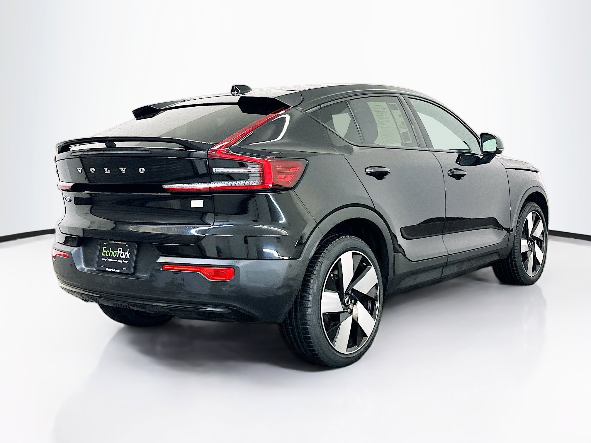 Used 2023 Volvo C40 P8 Recharge Ultimate AWD/4WD image 9