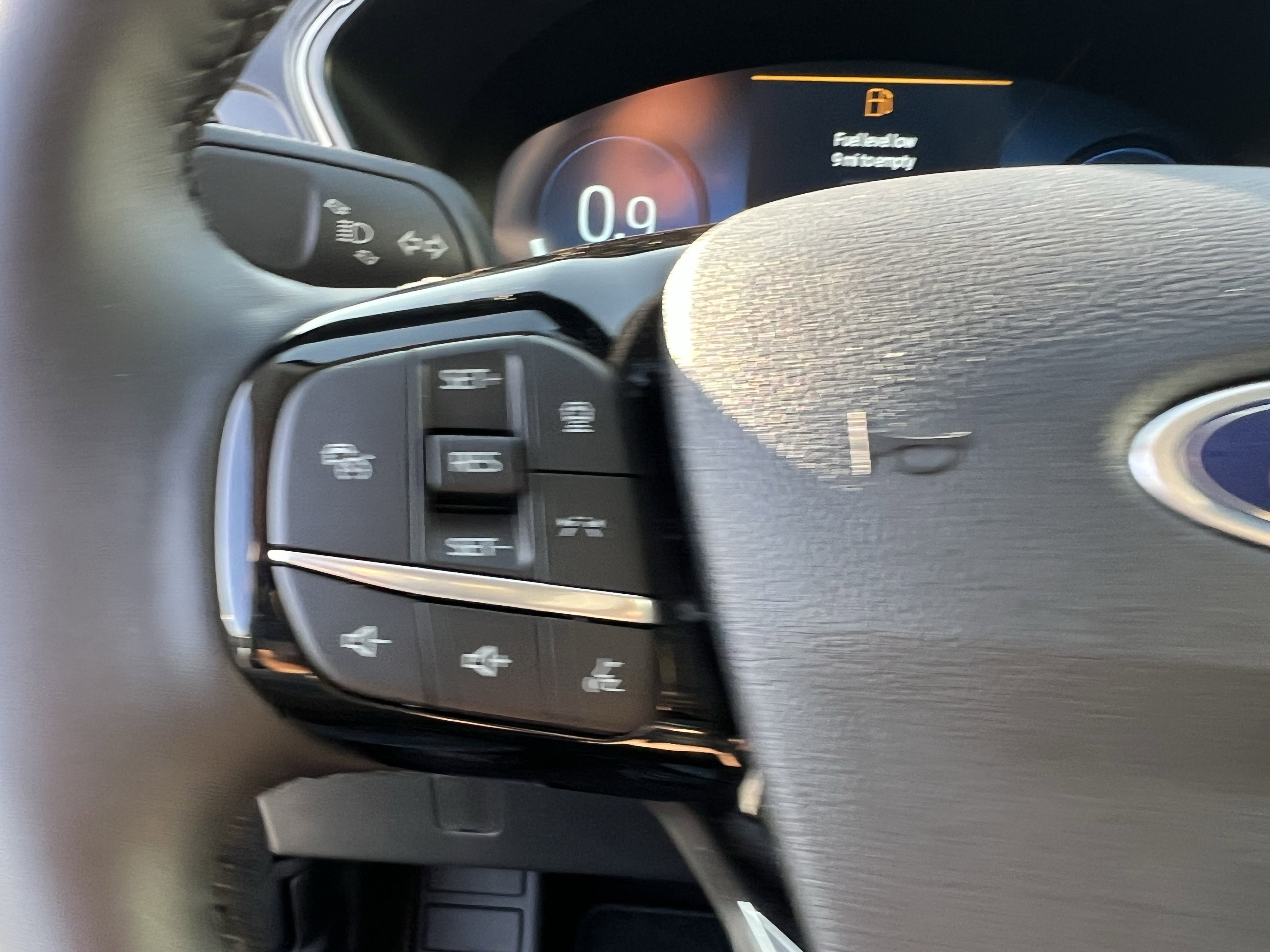 Used 2025 Ford Escape Active w/ Active Premium Tech Pack image 36