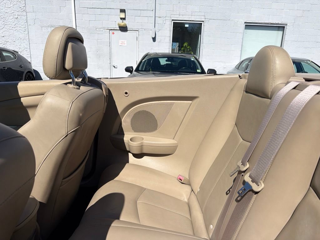 Used 2013 Chrysler 200 Limited FWD image 18