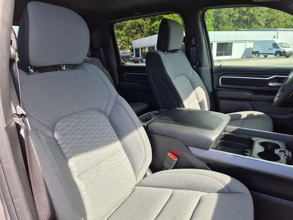 Used 2025 RAM 1500 Big Horn AWD/4WD image 32