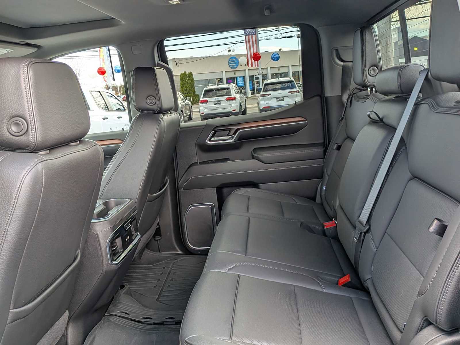 Used 2024 GMC Sierra 1500 Denali w/ Denali Reserve Package image 12