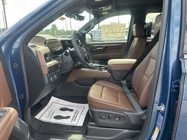 New 2026 Chevrolet Suburban High Country image 16