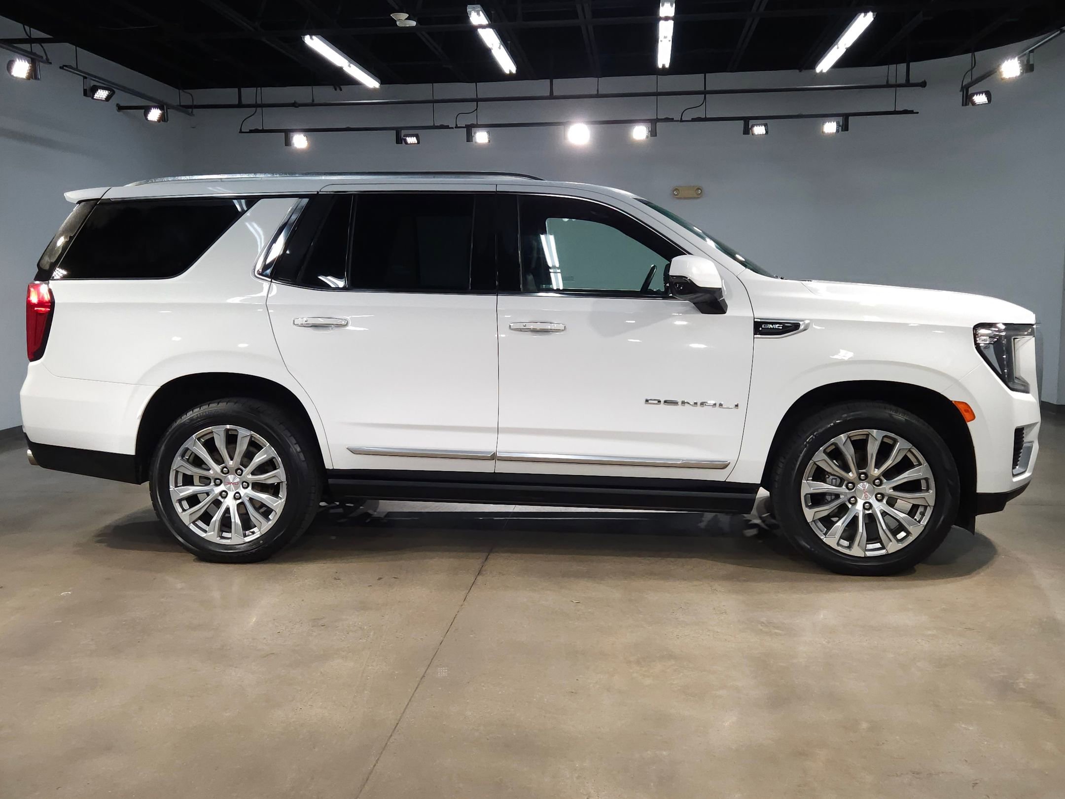 Used 2023 GMC Yukon Denali image 8