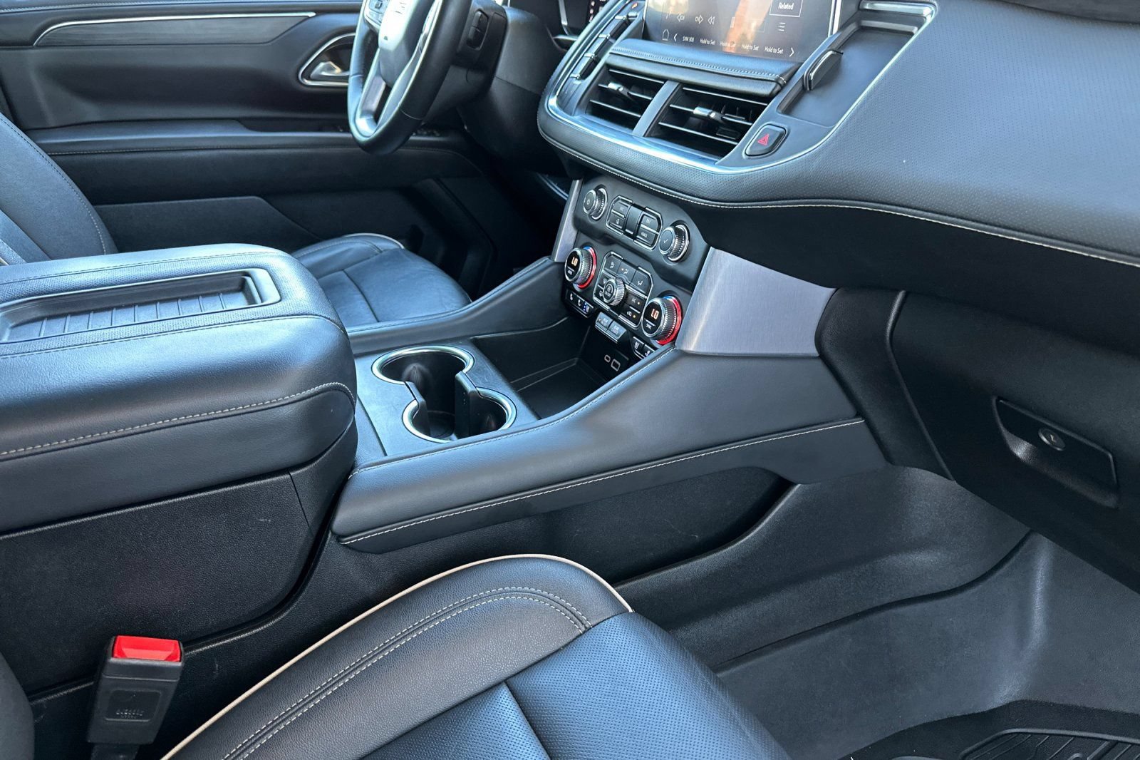 Certified 2023 GMC Yukon SLT w/ SLT Premium Package RWD image 18