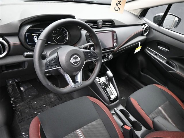 New 2025 Nissan Versa SR w/ Trunk Package image 19
