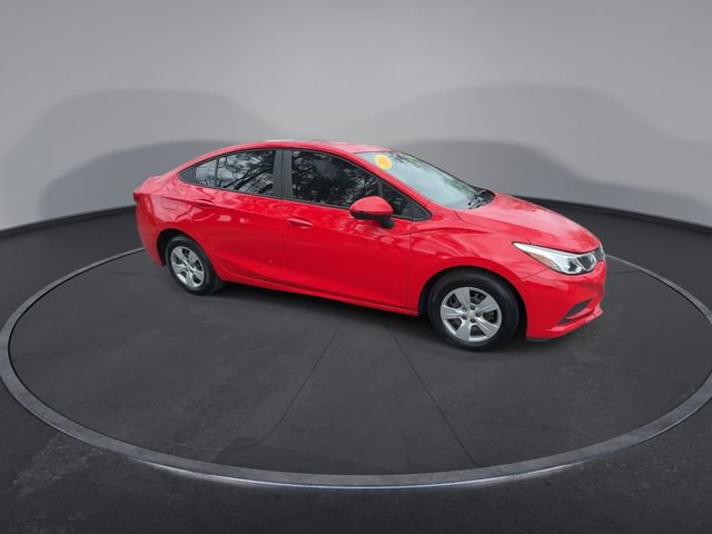 Used 2018 Chevrolet Cruze LS image 2